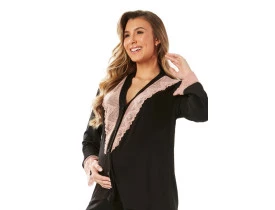 Pijama Longo Preto com detalhes em Renda Rosê. 