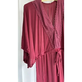Camisola Kaftan Amamentaçao Poliamida e Rendas Vinho.