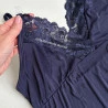 Camisola Amamentaçao Poliamida e Detalhes Renda Marinho.