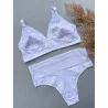 Calcinha Algodão Pala Larga e Detalhes Renda Branco. 